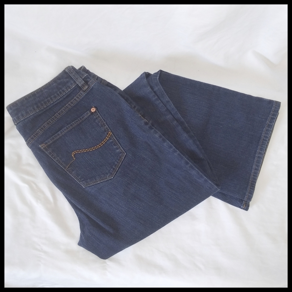 Apt 9 Dark Boot Cut Jeans